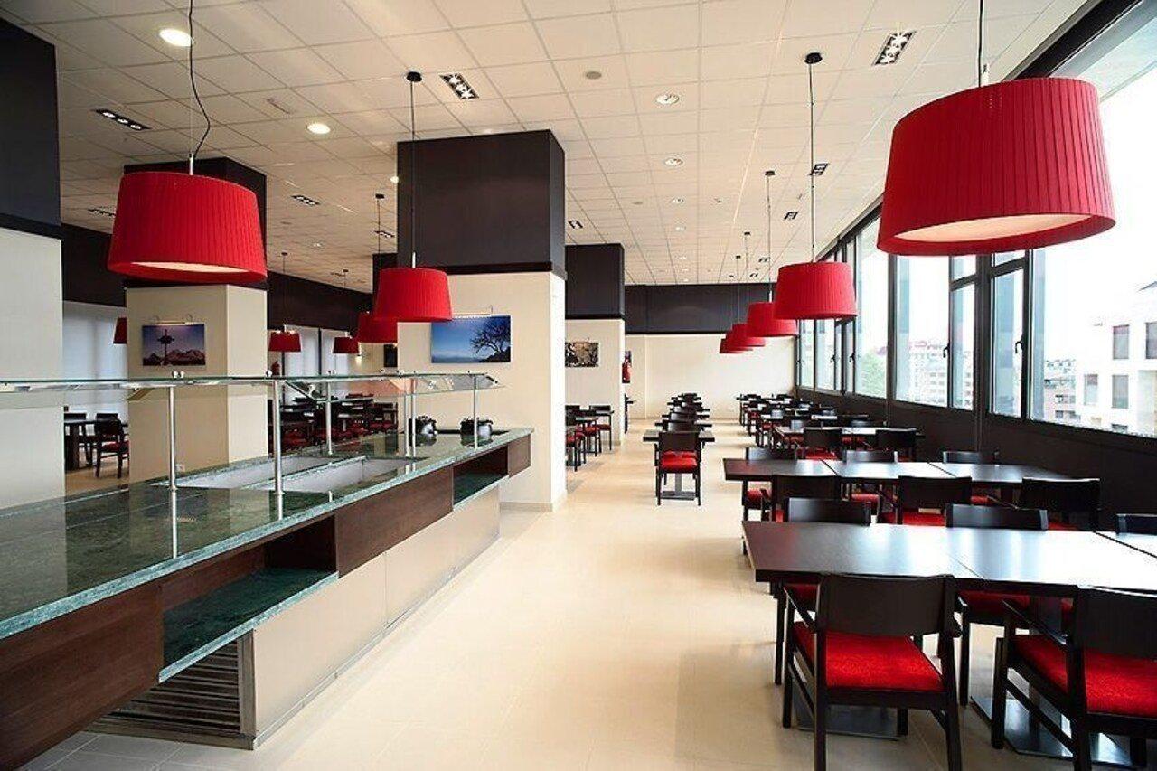 Aparthotel Ovida Овьедо Экстерьер фото