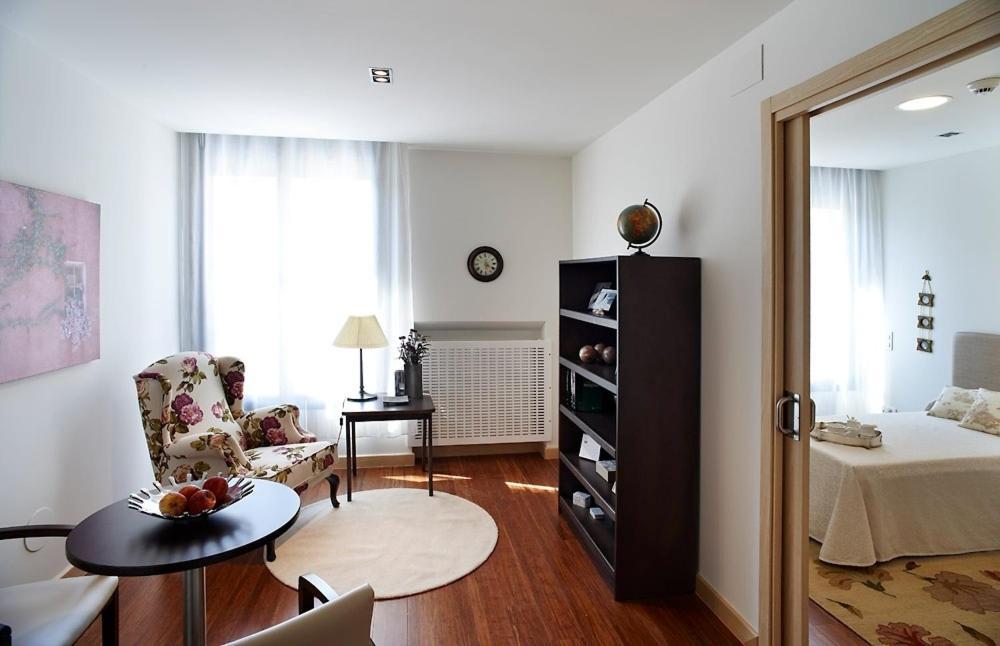 Aparthotel Ovida Овьедо Номер фото